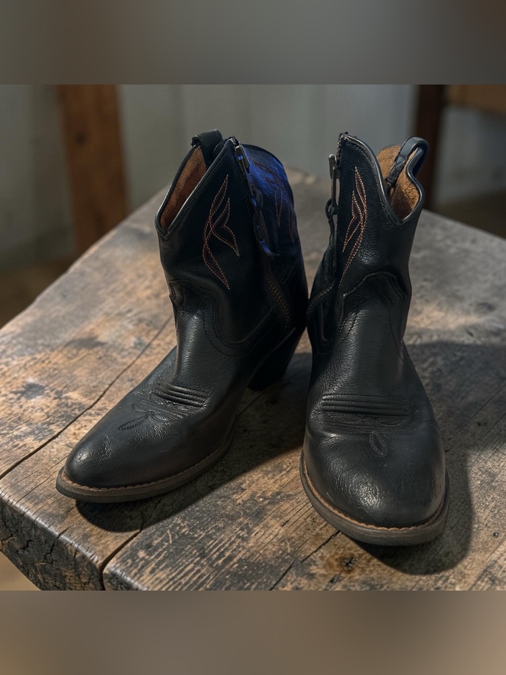 Ariat Darlin Western Old Black Leather Boot 8.5